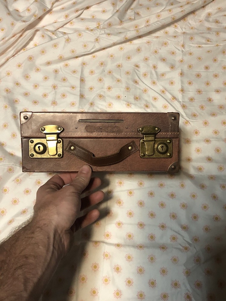 FANTASTIC BEASTS The Magizoologist's Discovery Case