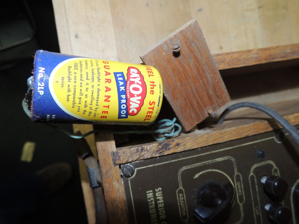 Superior Instruments PB-210 Voltmeter Multimeter in Wood Box