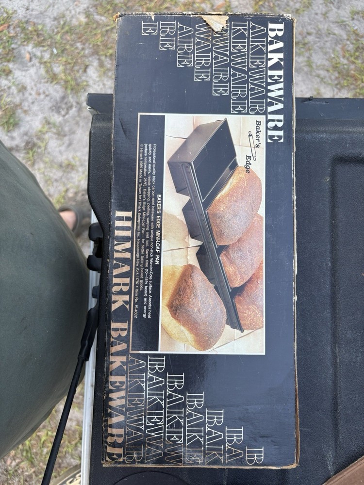 Bakers Edge Mini Loaf Pan