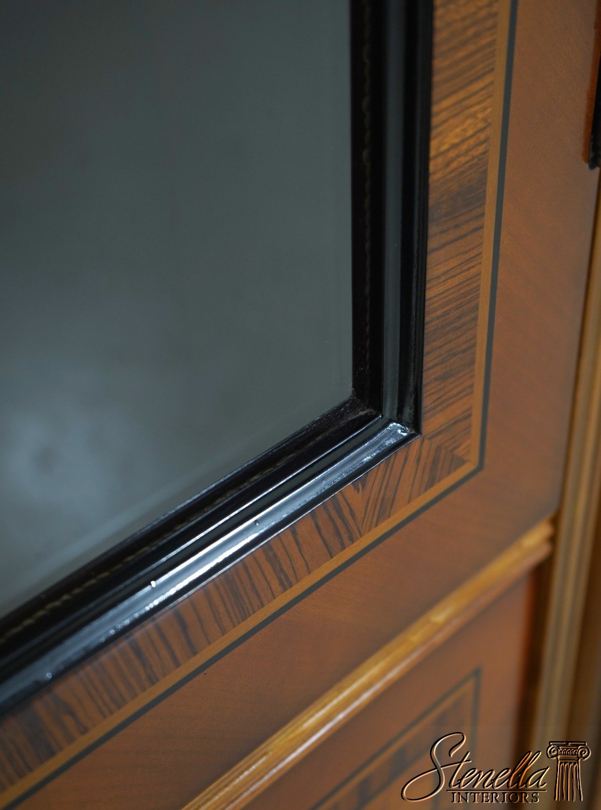 62814: Italian Georgian Style Wall Bookcase Unit