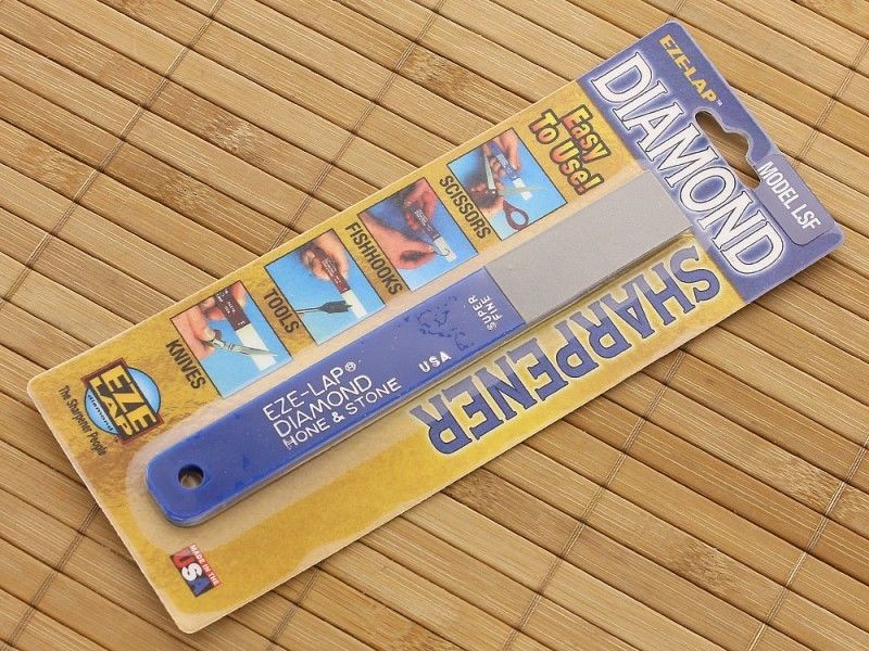 Eze-Lap Knife Sharpener Super Fine Grit Diamond Knife Sharpener on a Paddle