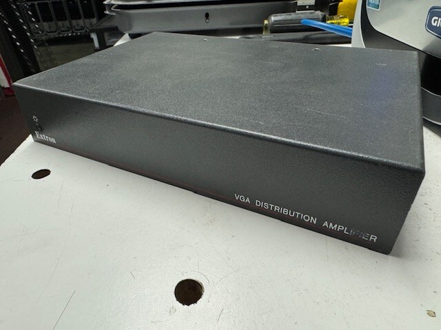 Extron VGA Distribution Amplifier P/2 DA4xi