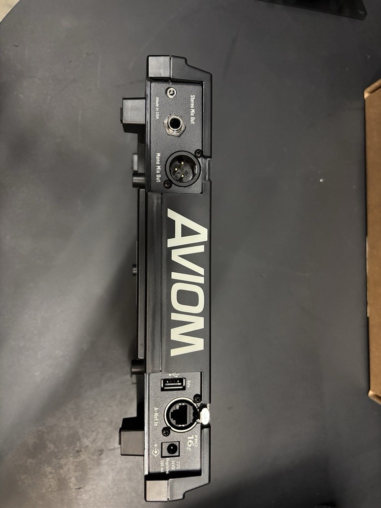 Aviom A640 Personal Mixer