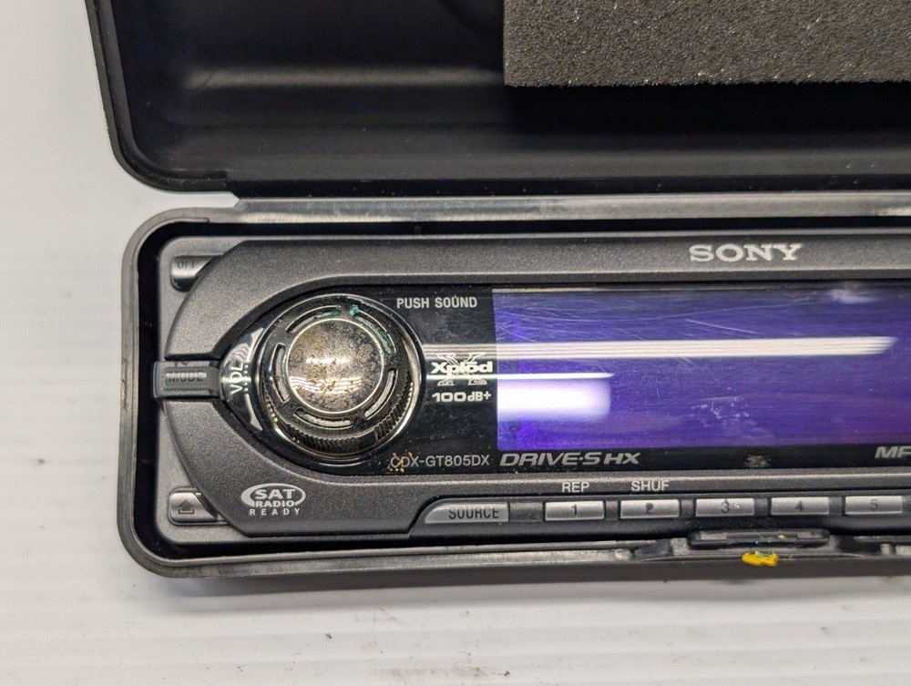 sony CDX-GT805DX faceplate and Case