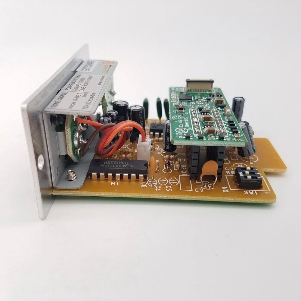 TOA S-04S Switch Selectable Tone Generator