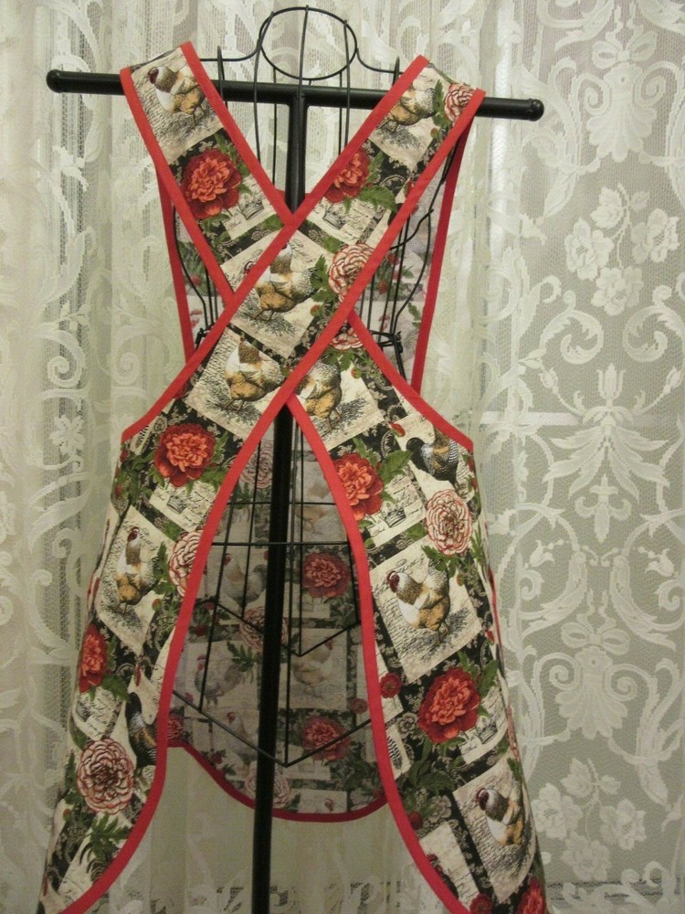 HANDMADE CRISS CROSS BACK APRON SIZE LARGE