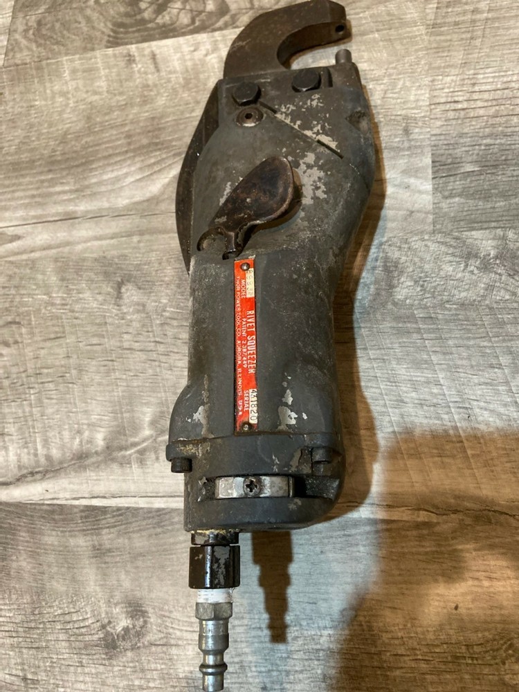 Thor C clamp pneumatic rivet squeezer