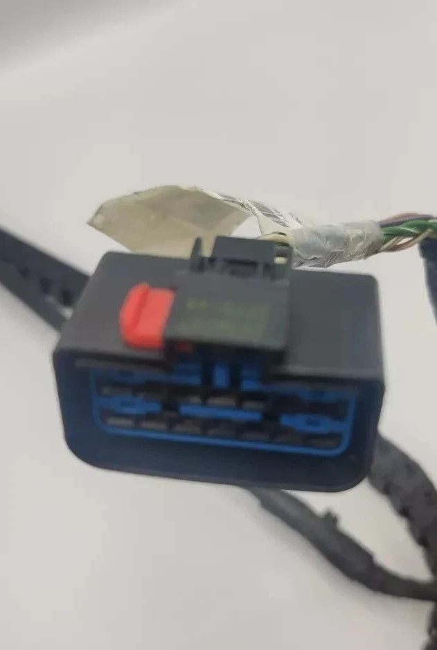 68078885AC OEM MOPAR 2012 Town & Country Sliding Door Left Wire Track TESTED