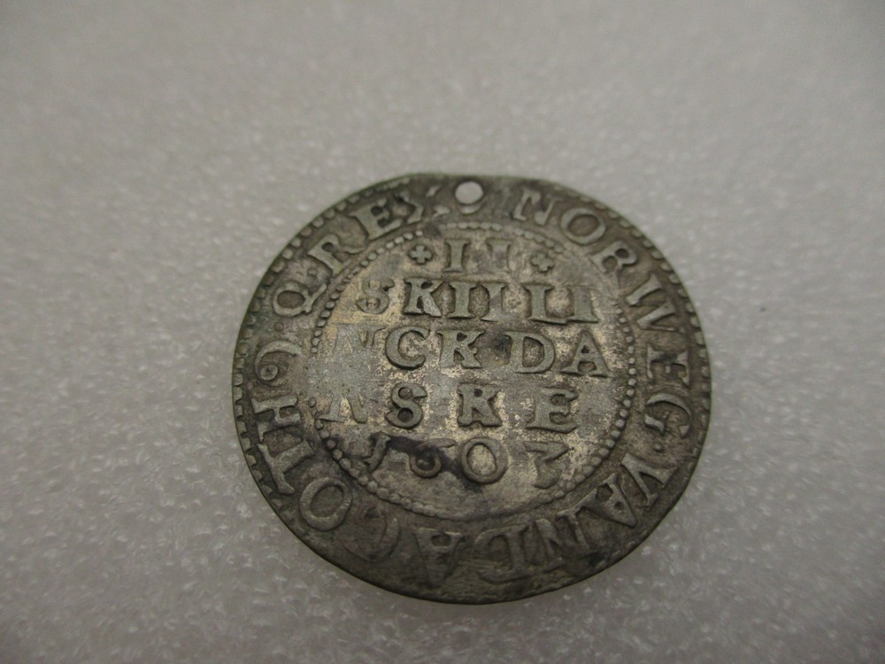 1603 DENMARK 2 SKILLING HOLED lot 3A