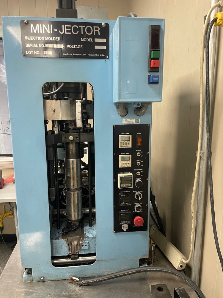 Injection Molder (Mini-jector 55)
