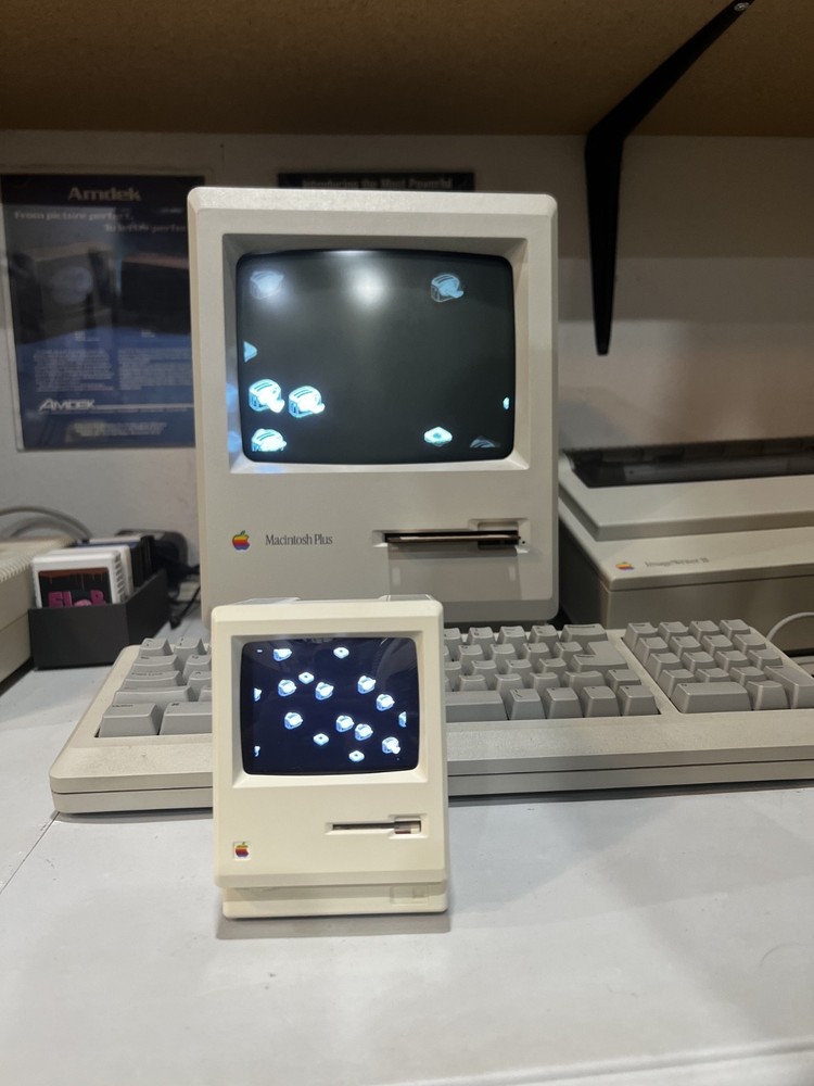 Miniature Mac / Macintosh Plus - Fully Functional Maclock Conversion
