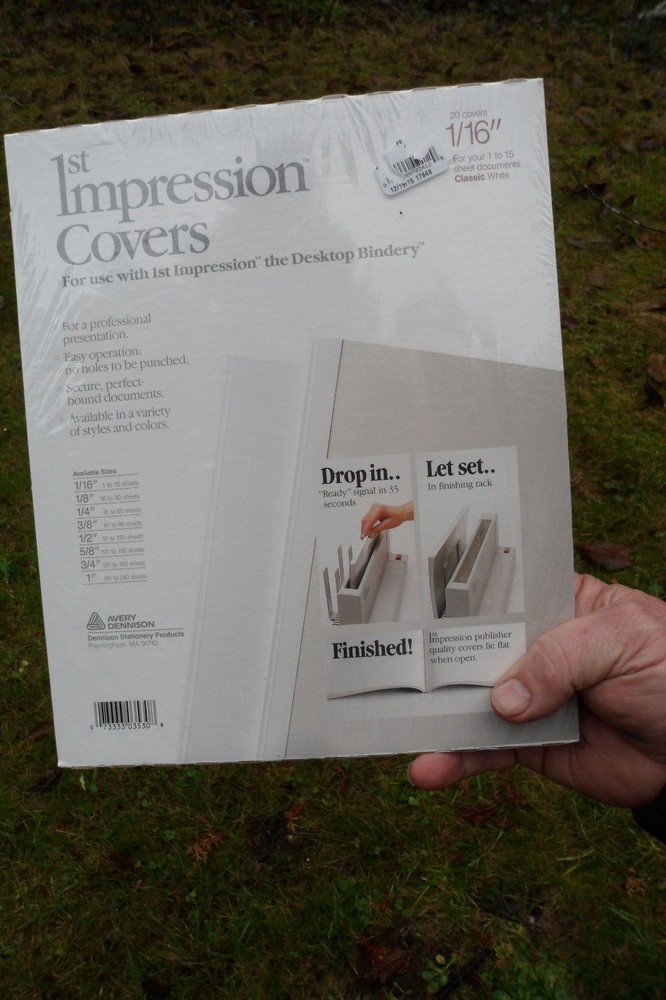 Avery Dennison 1st Impression Desktop 1/16" Covers Classic White