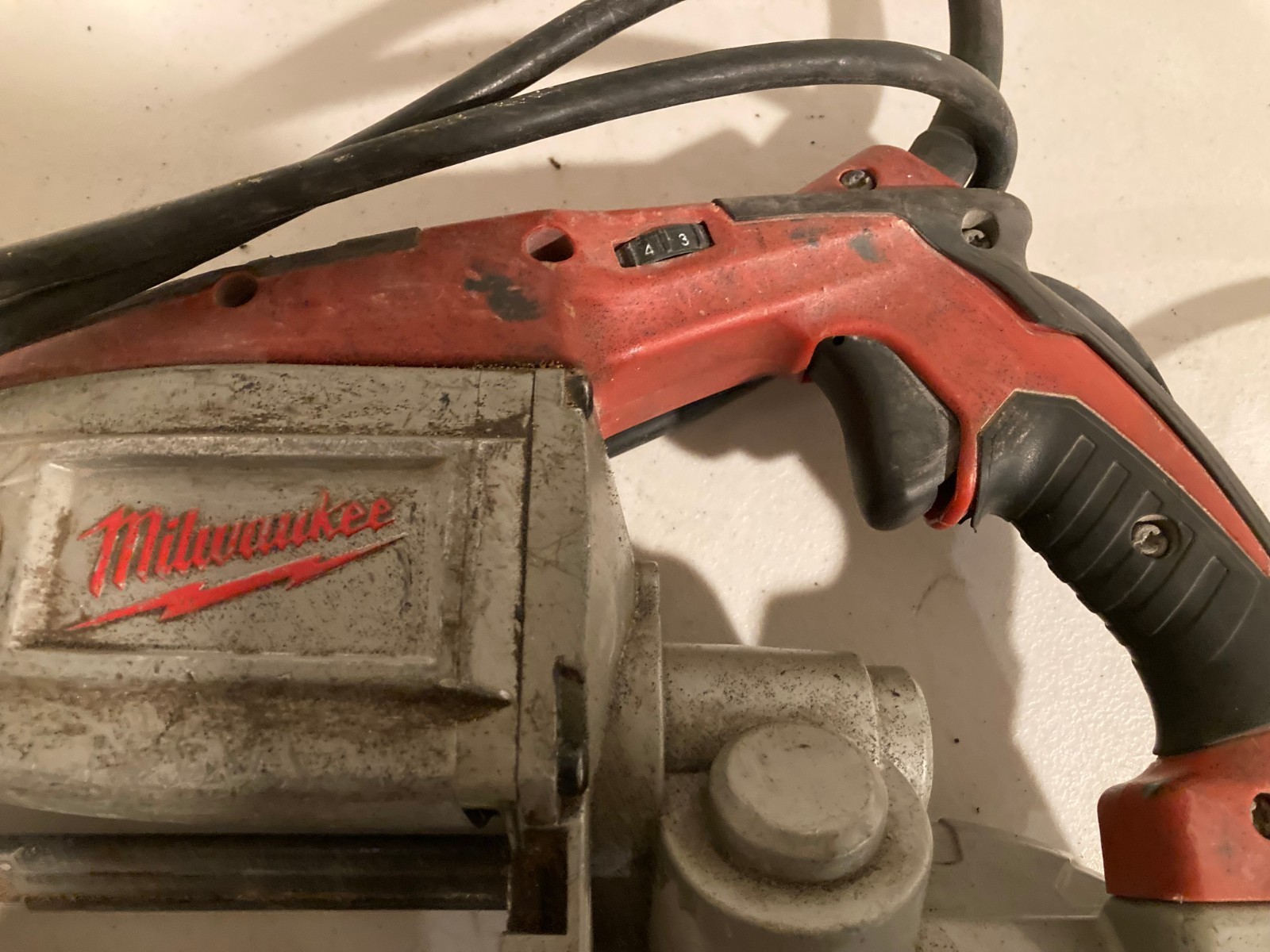 MILWAUKEE 6230N Deep Cut Bandsaw 120 Volt, Speed: 0-420 sfpm Variable