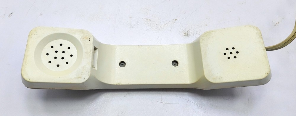 Federal Signal Corporation ECHO Wall Mount Intercom Stations E-DSM