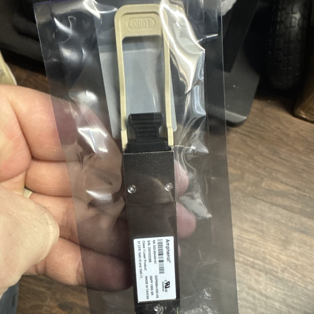 Amphenol 100 Gb/s tranciever optical module