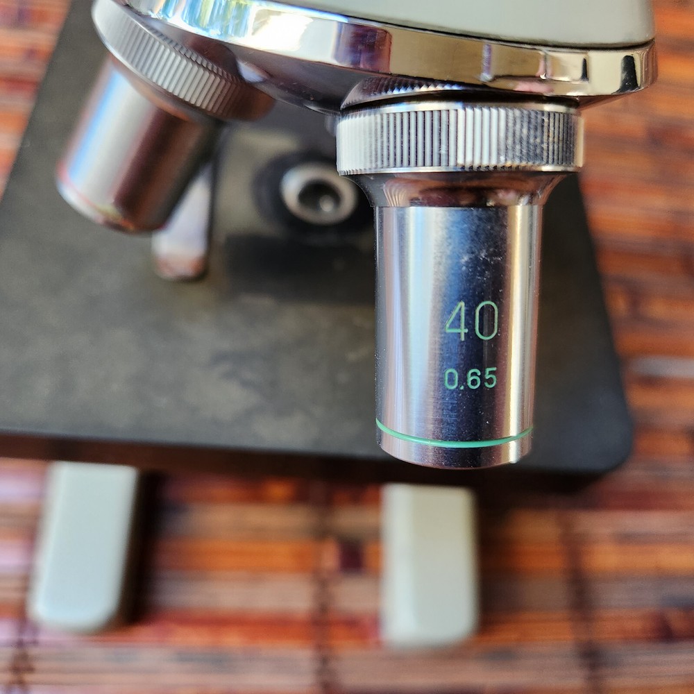 ESTEN MICROSCOPE NO. 652502 - Made in Japan, VERY SOLID CONSTRUCTION