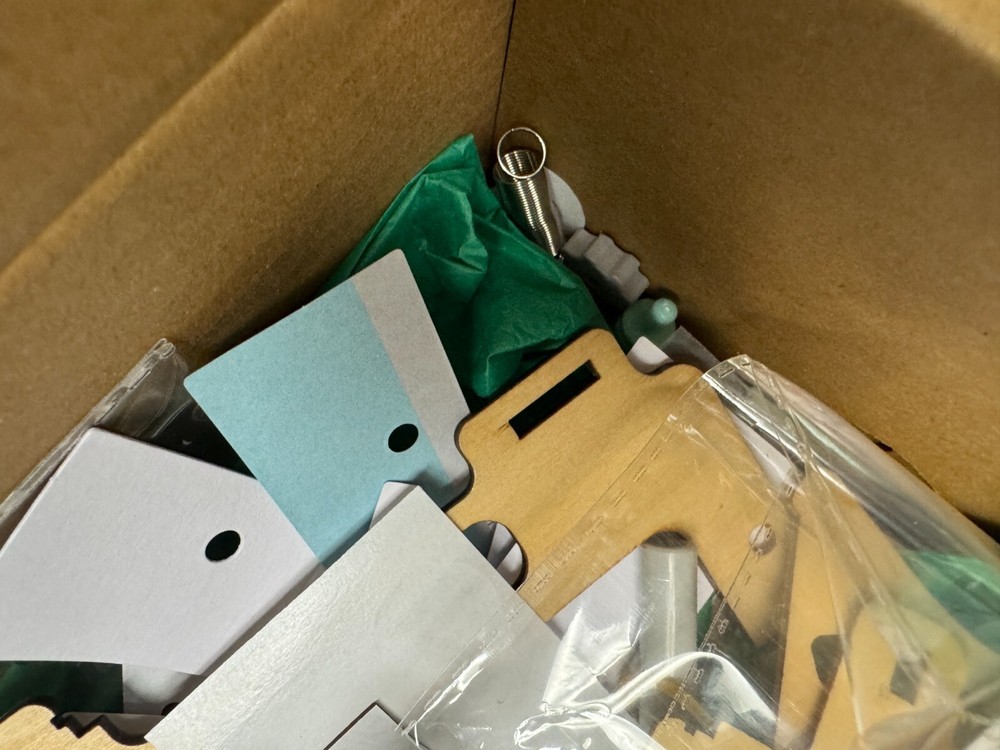 KiwiCo Jumping Robot - 3 Boxes - Partially Assembled