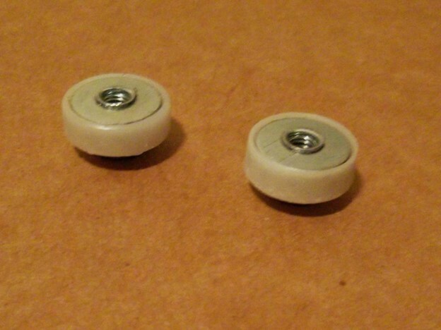 93-98 Jeep Grand Cherokee Window Roller  (2)