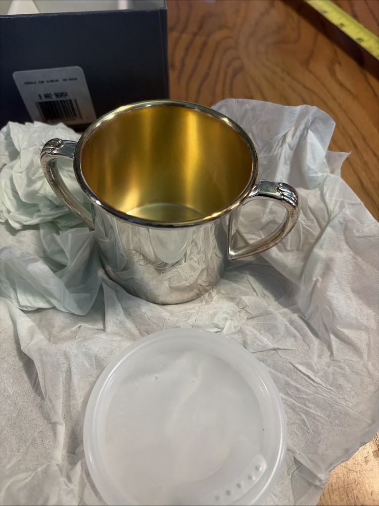 Oneida Silver plate Cuddle up W/ Bear Gb- 9650 Silver plate Sippy Cup