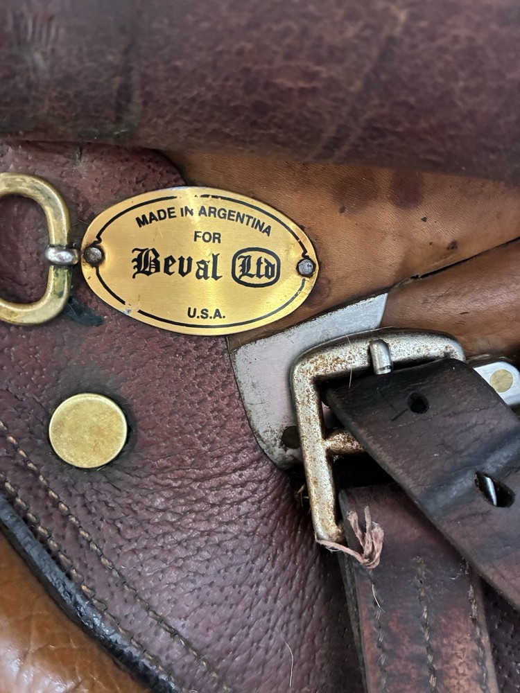Beval LTD huntseat saddle