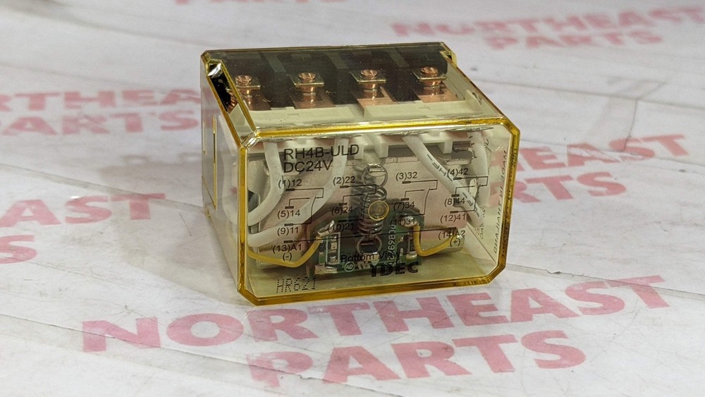 IDEC RH4B-ULD-DC24V