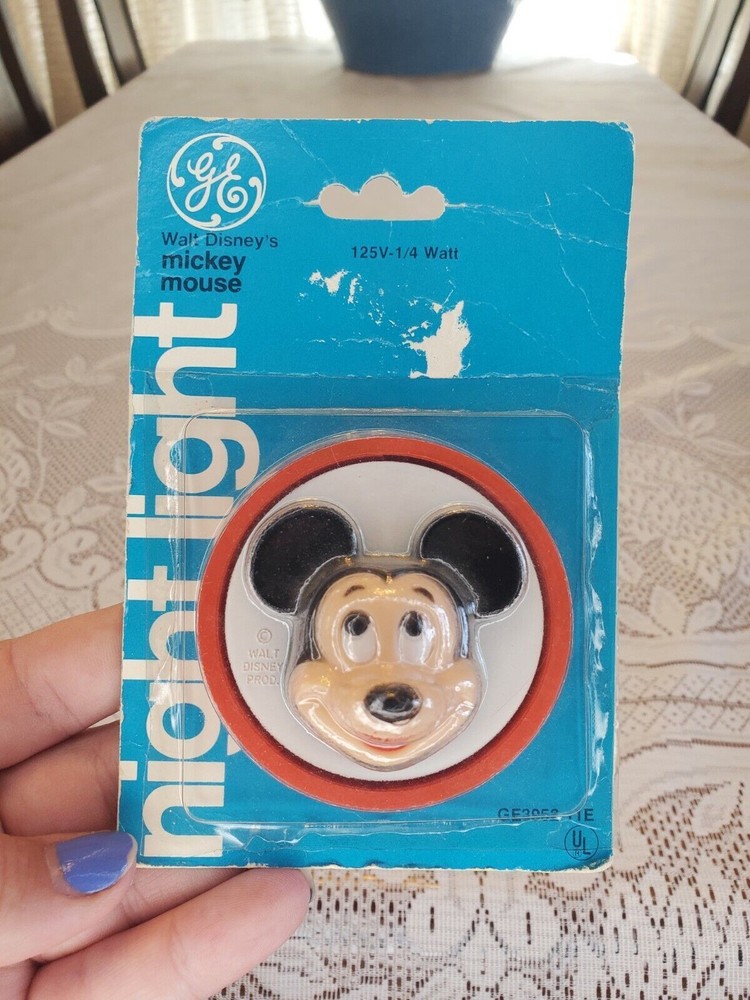 Vintage GE Mickey mouse night light 1977