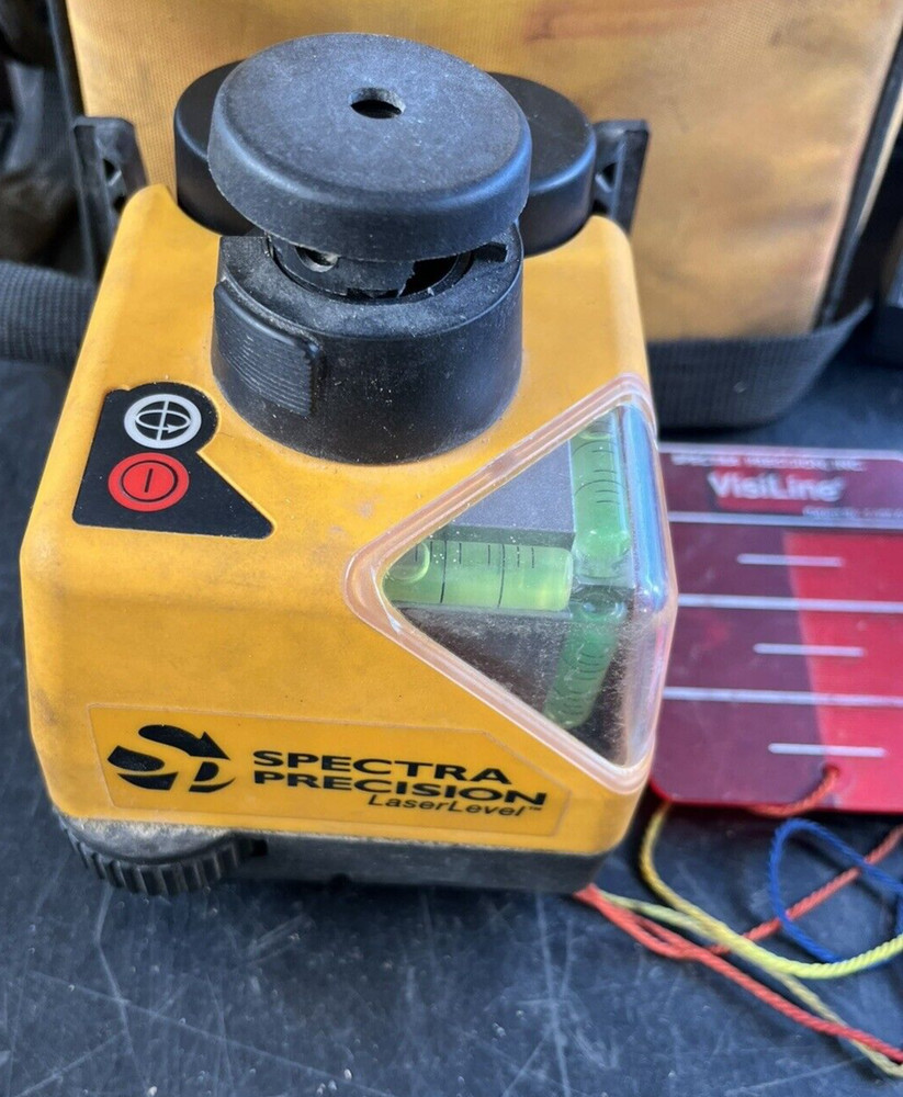 Spectra Precision Horizontal Vertical Red Beam Laser Level Model 1422 W/ Bracket
