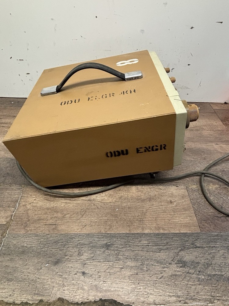 F36 AM/FM Function Generator