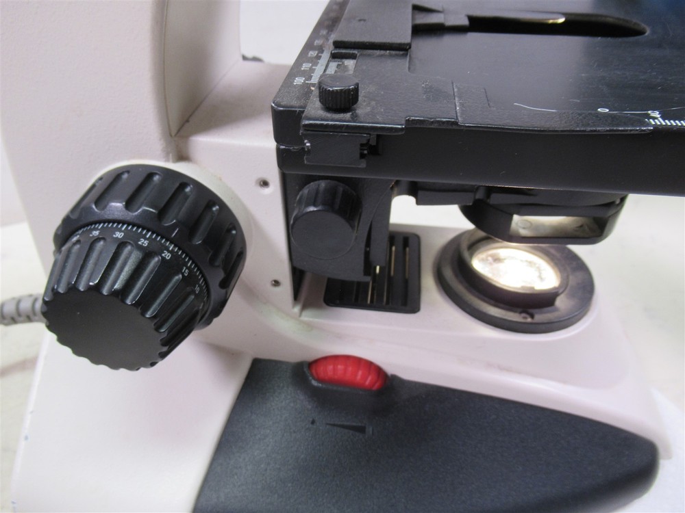 Leica CME Microscope Base Unit & Mechanical Stage No Head or Objective Lenses