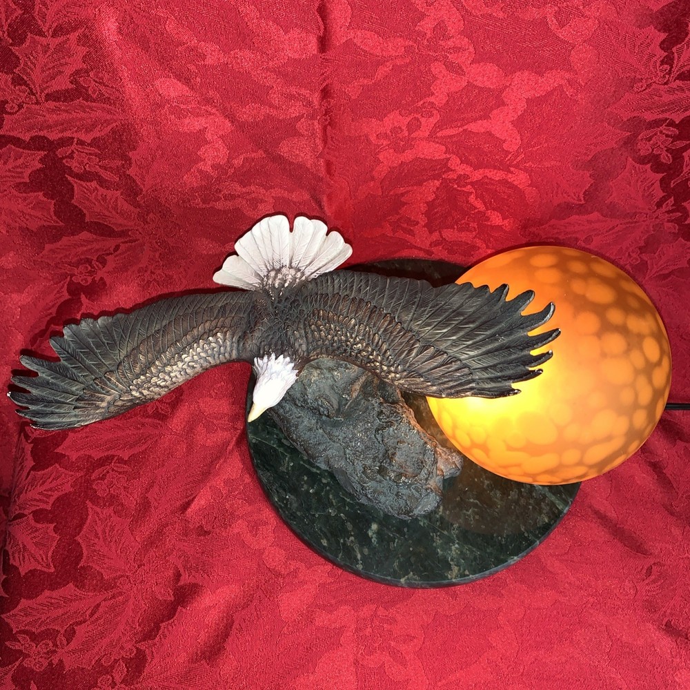 Eagle sculpture Lamp Bronze And Stone Marble Base.