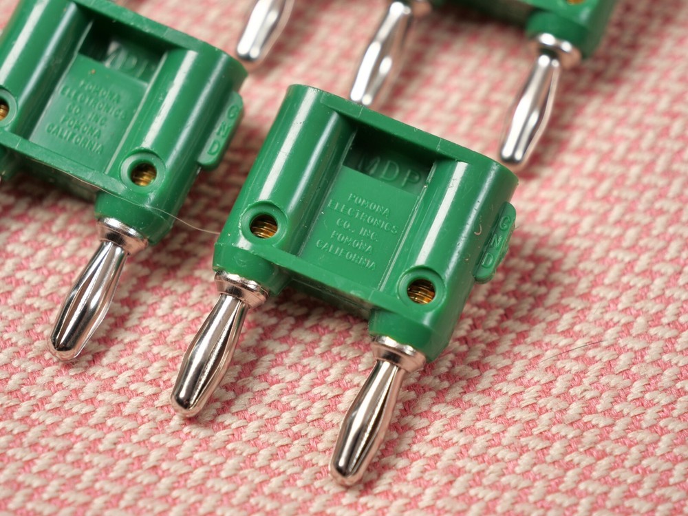 Four Pomona MDP Stackable Double Banana Plug with Cable Guide 4 Pack Green