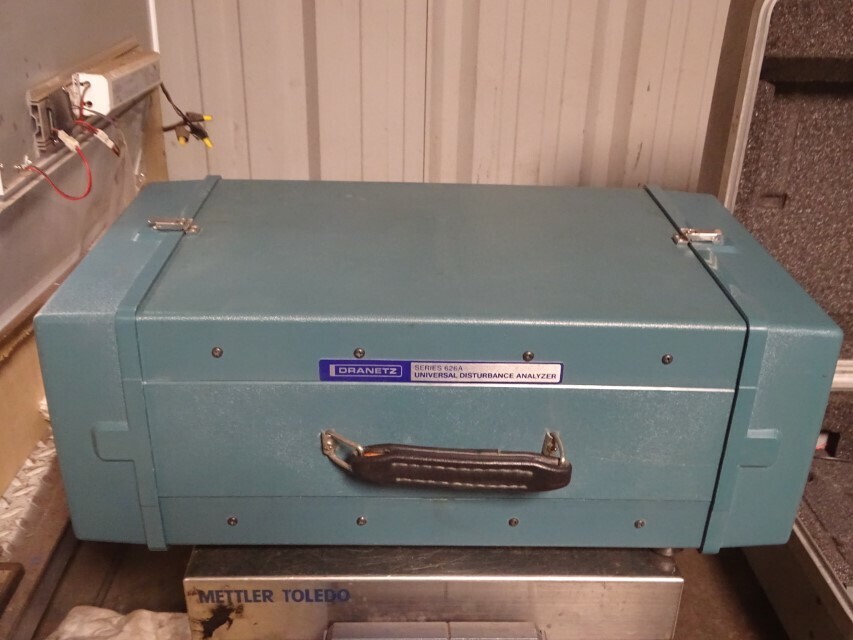 Dranetz Universal Disturbance Analyzer w/ Current Probe, series 626A
