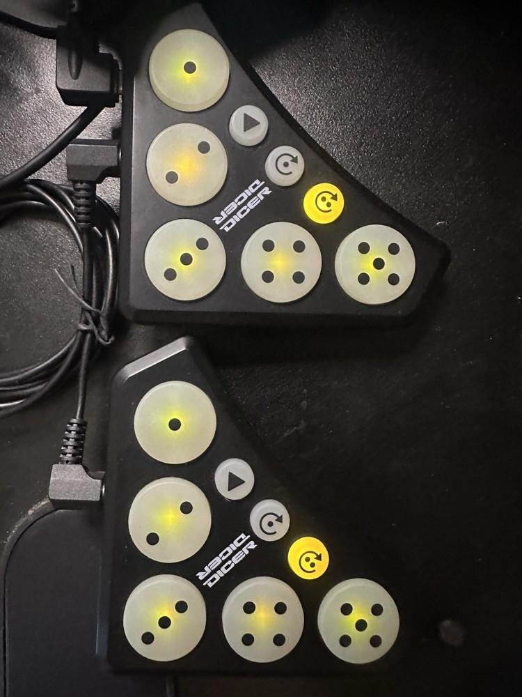 Novation Dicer Cue Point & Looping Control USB Powered DJ Controller w/Box