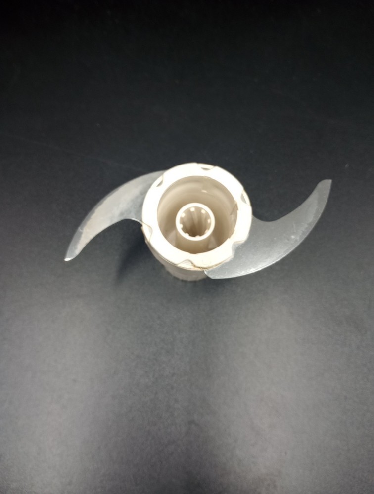 Regal La Machine 1 Food Processor Model V813 Replacement Part Chopping Blade