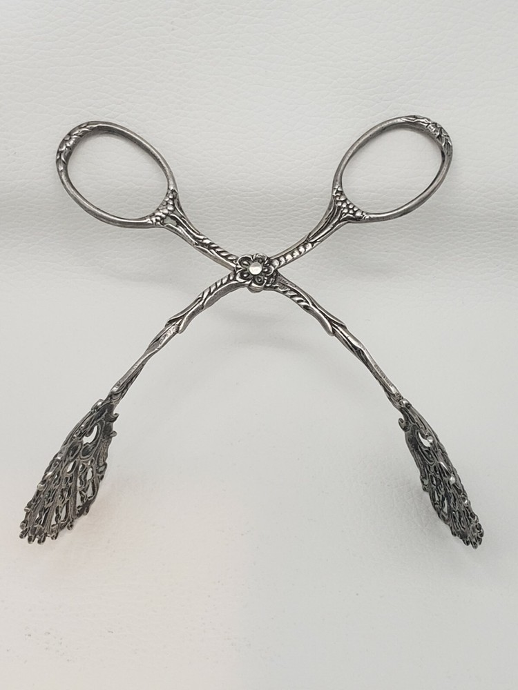 ANTIQUE 835 SILVER SERVING OYSTER FORCEPS