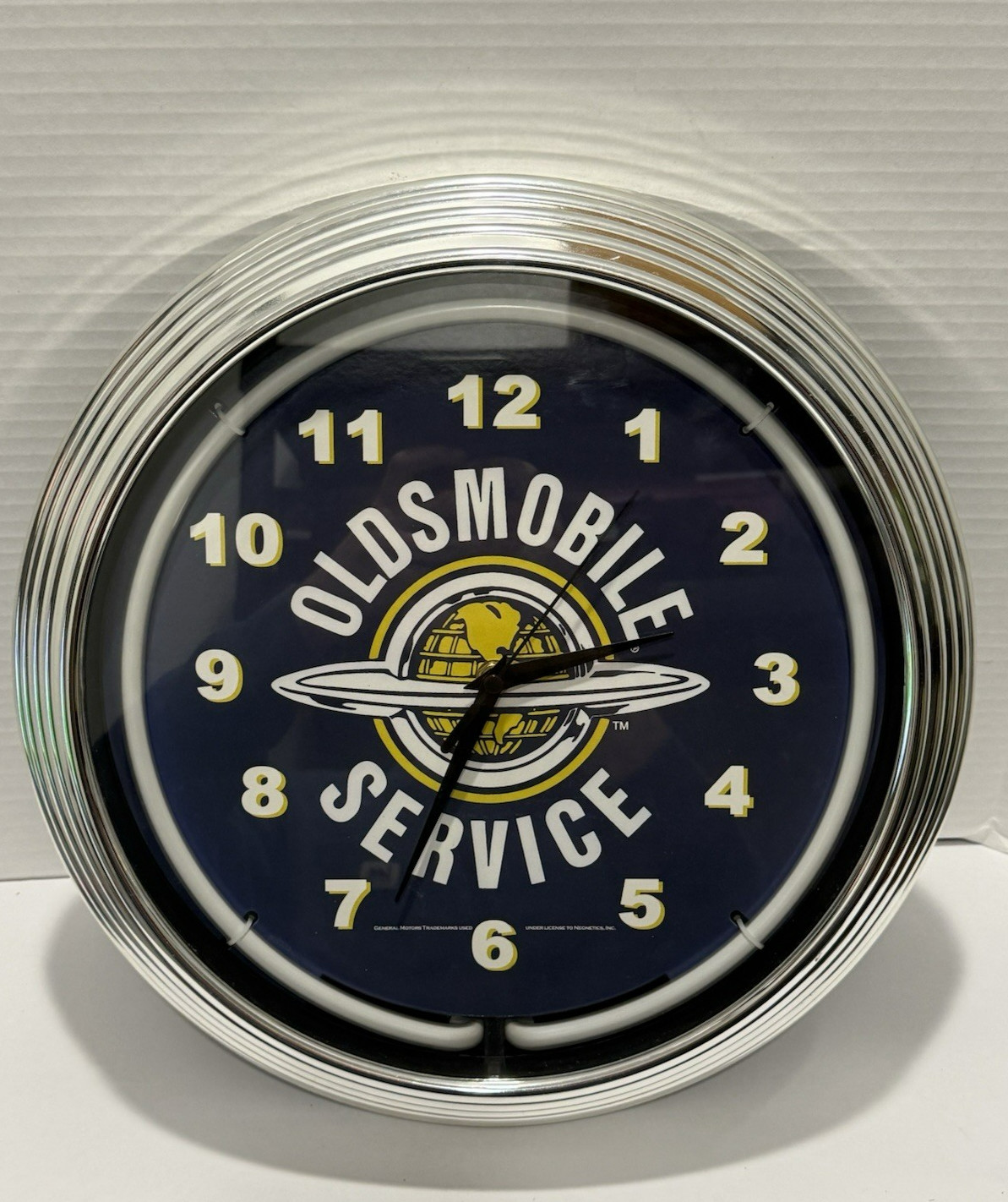 General Motors Oldsmobile Service 15" Neon Sign Clock 8OLDSM Working