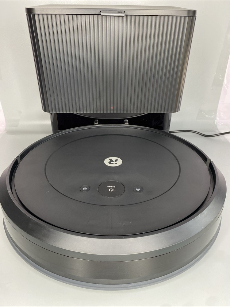 Roomba Vac 2 Essential Robot + AutoEmpty Q052020