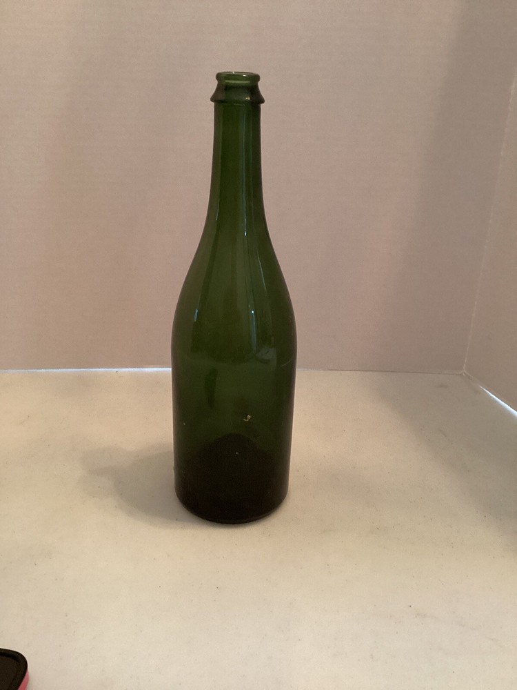 Richards Wine Cellar Bottle 4/5 Quart Green