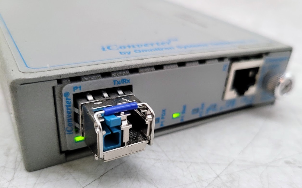 Omnitron Systems 8240 iConverter GX/T2 Converter Module
