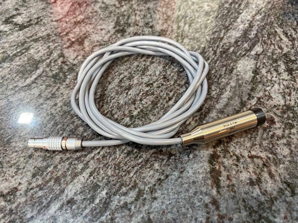 bruel & kjaer 2642 Preamplifier