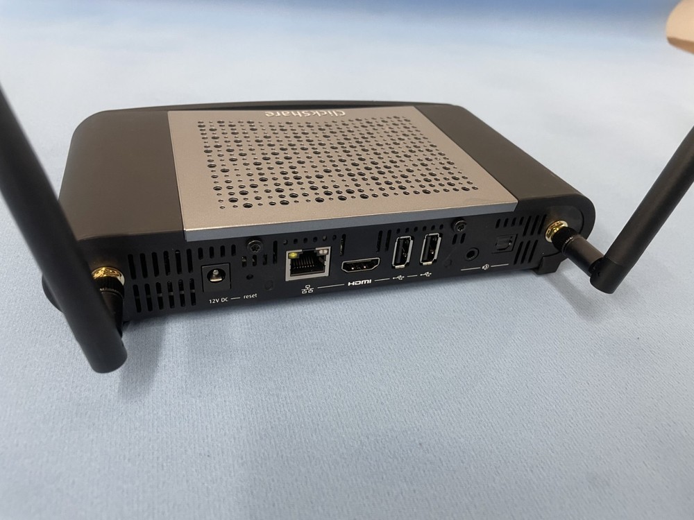 Barco ClickShare CSE-200 Wireless Presentation System with 2 Buttons & Tray