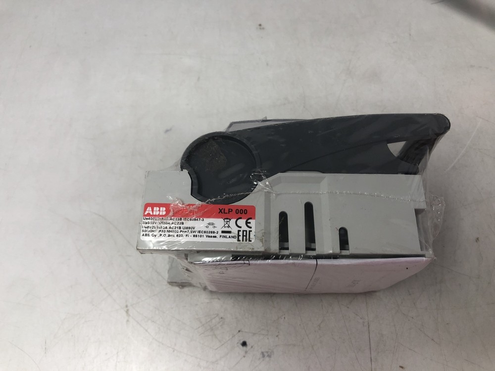 ABB XLP000 Circuit Breaker Component