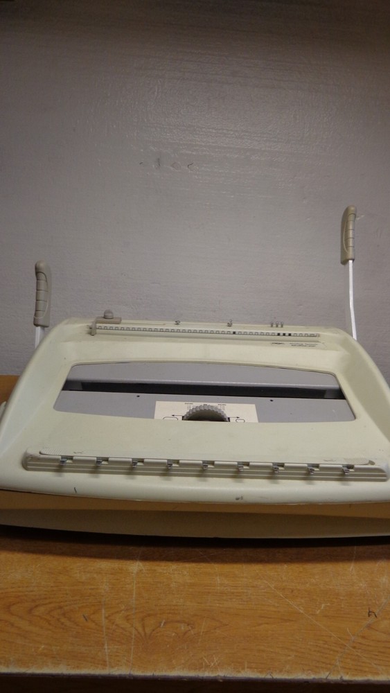 GBC Binding Machine WB200 1730050