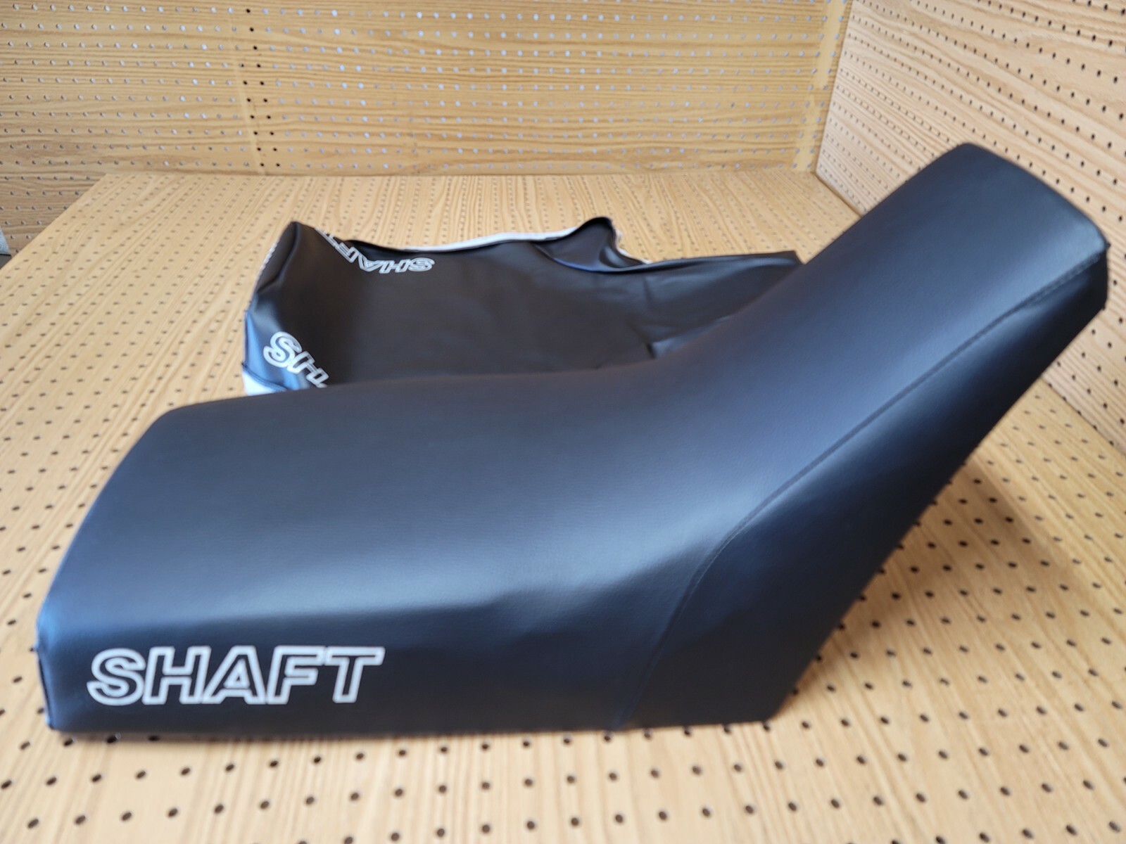 YAMAHA YTM225 YTM225DX SEAT COVER 1983 TO 1985 K.L.N MODEL (BLACK) (Y*-83)