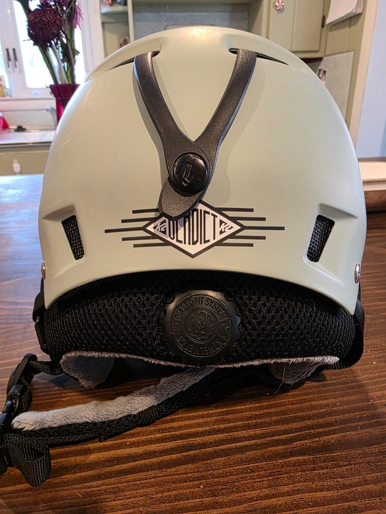 K2 Ski/board helmet size medium