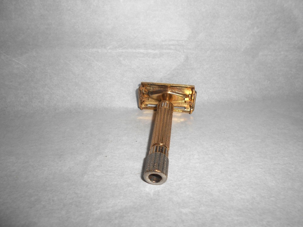 Gillette Aristocrat 1945 46 TTO DE Gold Nickle
