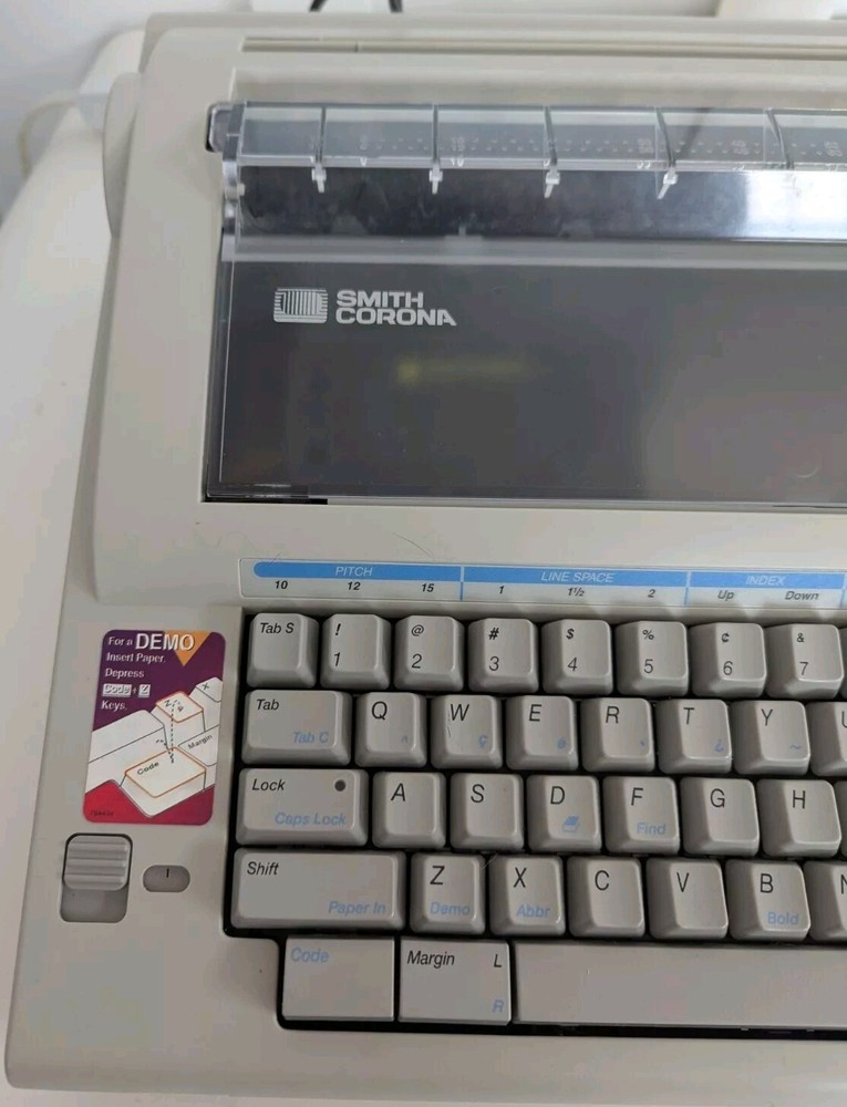 SMITH CORONA Typewriter SPELLMATE Model NA2HH W Lid Missing Handle