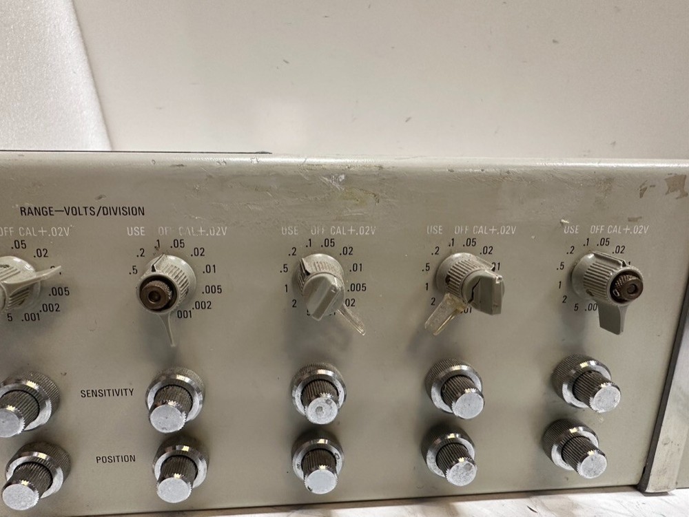 HP 8821A MEDIUM GAIN AMPLIFIER RACK MOUNTED