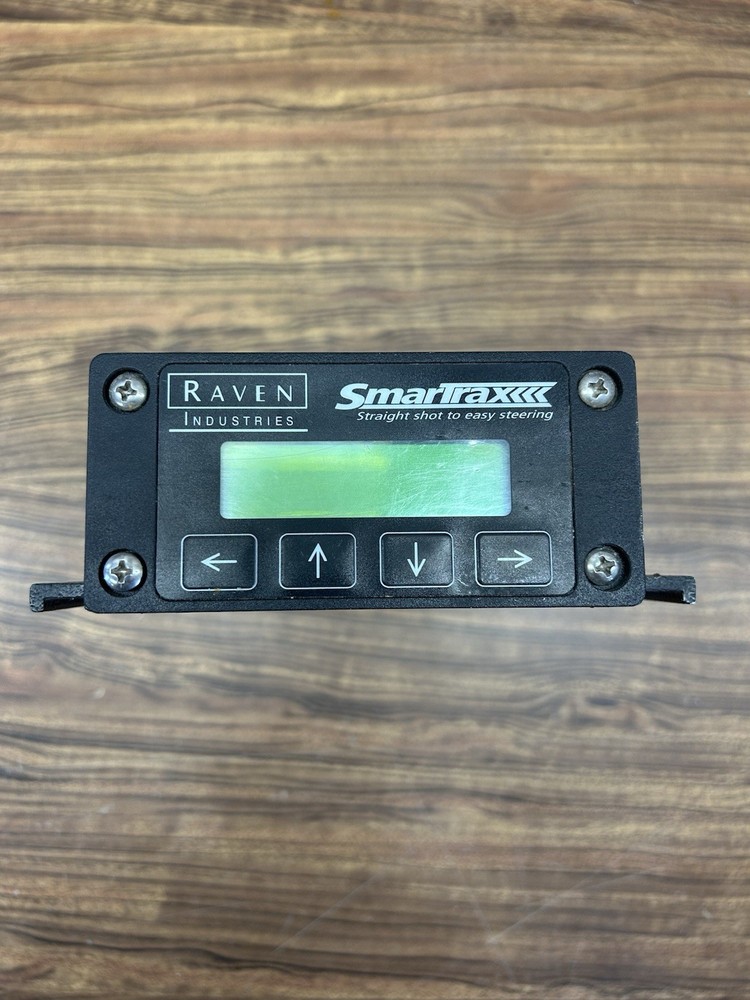 Raven Smartraxx Short Box With Light Bar and Misc Cabling