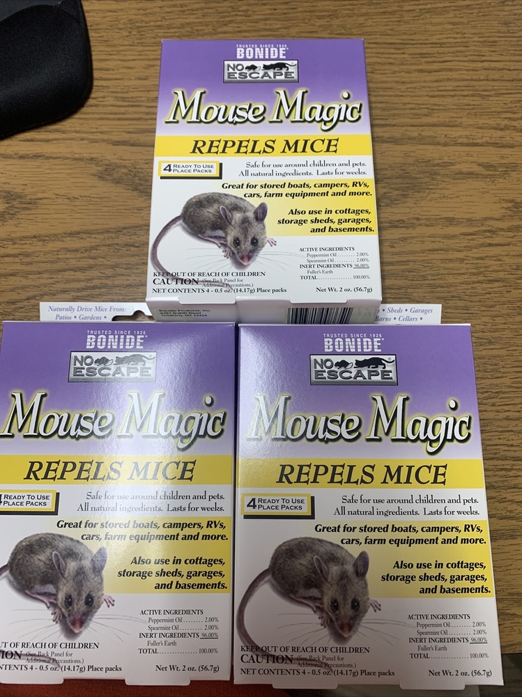 12 Mouse Repellent Scent Packs ~ New